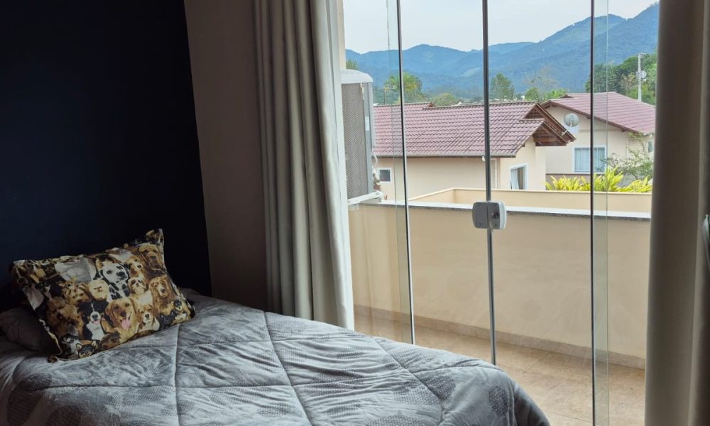 0ae8b4f4-a745-4626-82ff-17e923ae7cc2