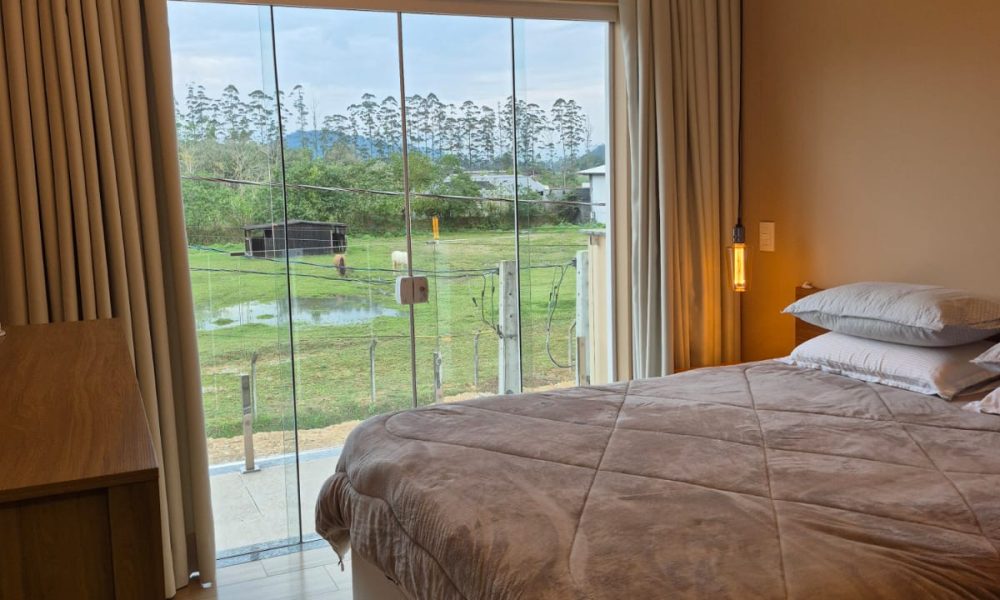 3406ab81-0176-4c15-a9b1-a8d0d168ade8