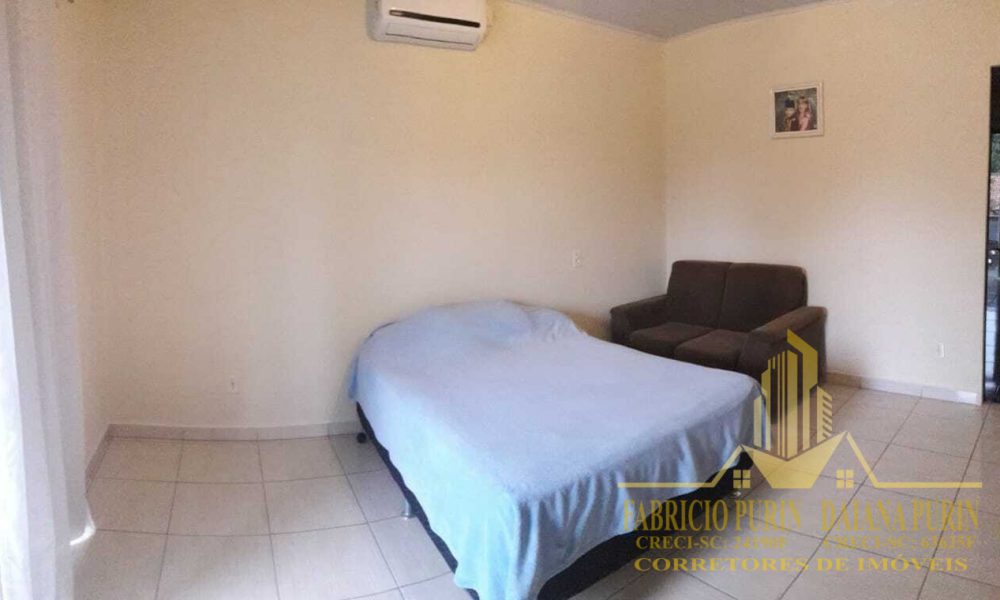 b7e999c7-9fae-4d8f-a899-6a66df449689(1)