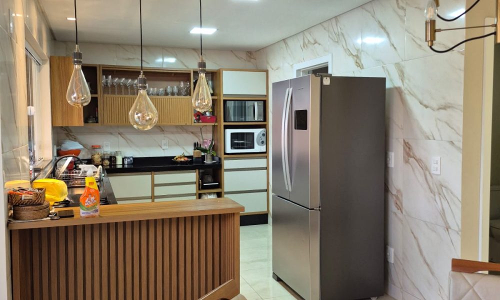 e858d124-005e-470f-b0c3-24bb5a63be9b